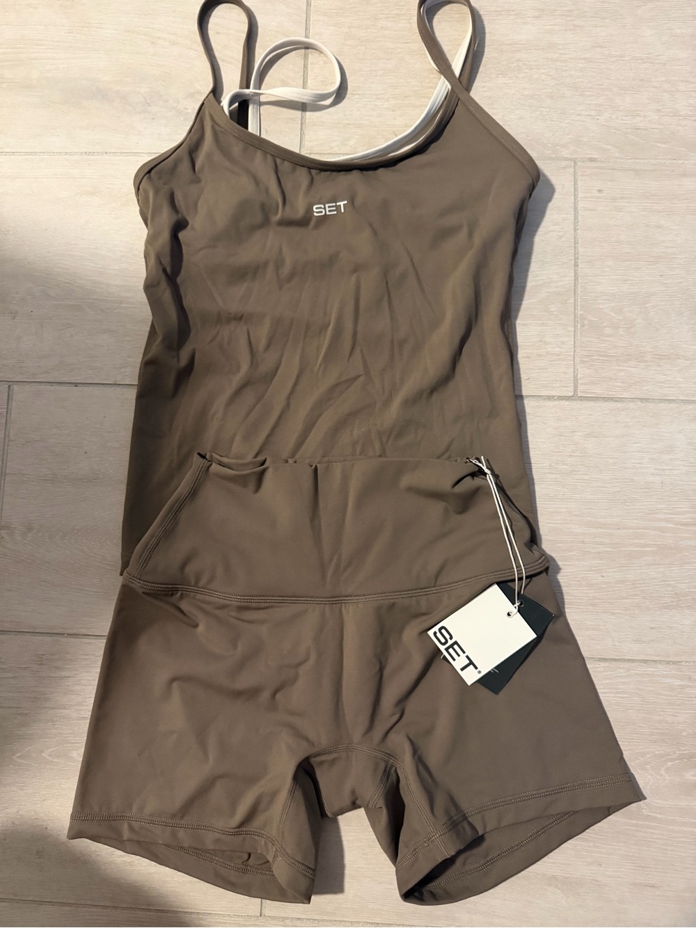 Set Active Airluxe Breathe Layered Move Tank AND Breathe Shorts in Grain
